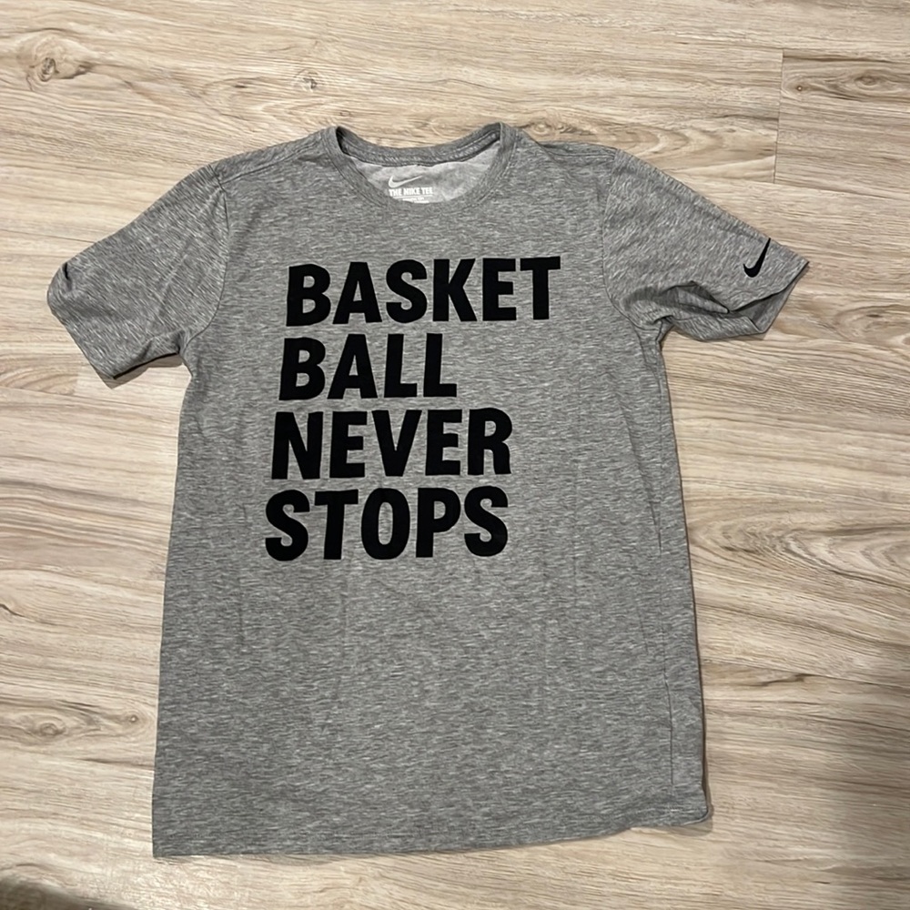 Nike - Mens Small, Grey Athletic Cut Tee
